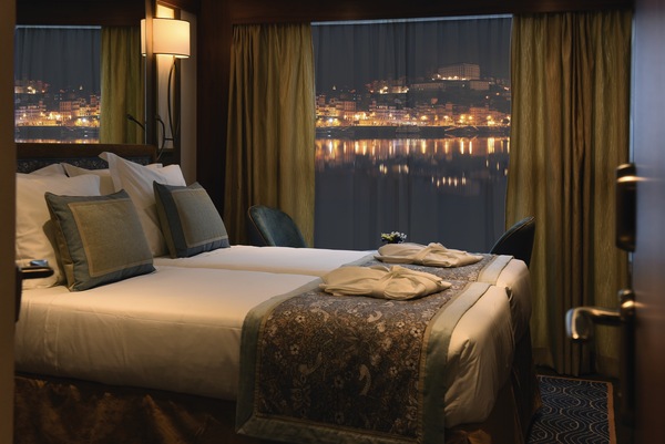 APT MS Douro Serenity Panorama Balcony 0.jpg